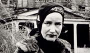 Grey Gardens, cult classic documentary about "Big" and "Little" Edie